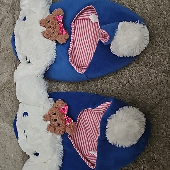 Cinnamoroll Fuzzy Slipper - Picture 4 of 4